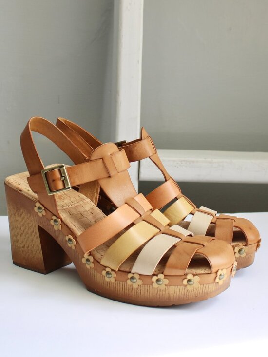 Korks Shoes - Korks Willow Floral Decal Buckle Platform Block Heel Sandals Tan Cream Size 10